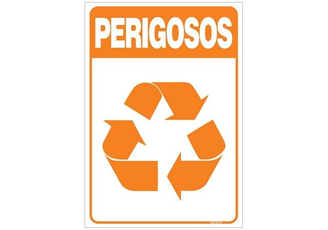 Placa lixo perigoso reciclável