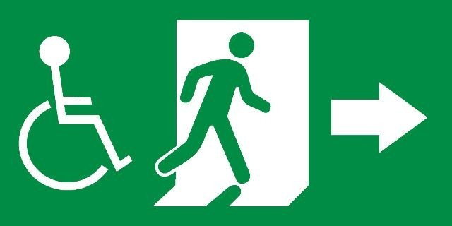 PLACA SAÍDA PORTA A DIREITA COM ACESSIBILIDADE