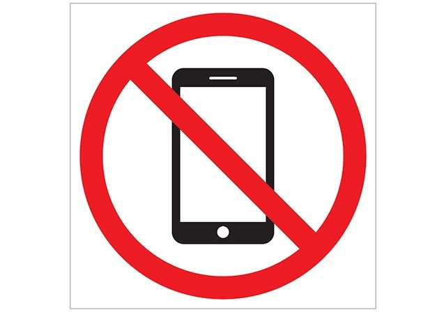 PLACA SÍMBOLO PROIBIDO USO CELULAR